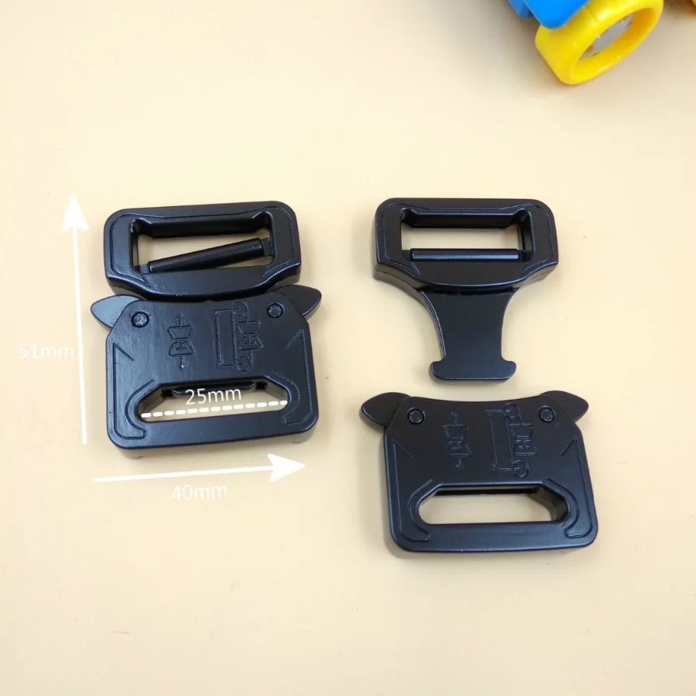 

1" New Design 2Pcs Quick Side Release Metal Strap Buckle For 25mm Webbing DIY Bags Luggage Clothes Sewing Accessories King Cobra