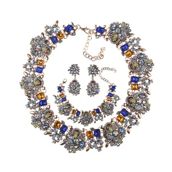 

Luxury Maxi Rhinestone Pendant Necklace For Women Big Glass Crystal Stone Collar Choker Earrings Bracelets Wedding Jewelry Set