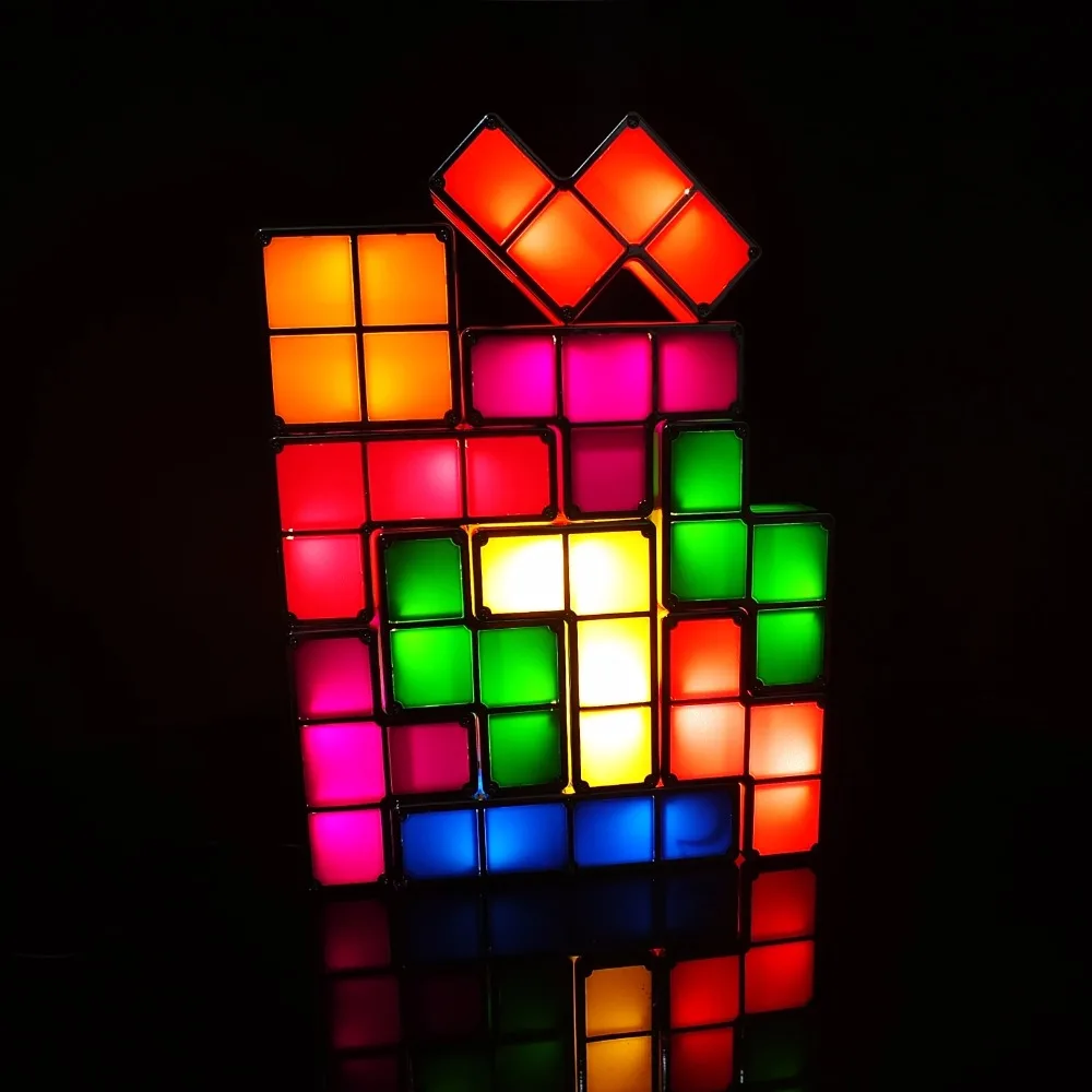 Baratos DIY Tetris puzle luz apilable LED lámpara de escritorio bloque de luz de noche Luz Retro juego Torre bebé colorido juguete de ladrillo
