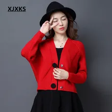 XJXKS рукав "летучая мышь" женский свитер короткое пальто трикотажные удобные ткани покрытые пуговицы украшения кардиганы свитера 8825