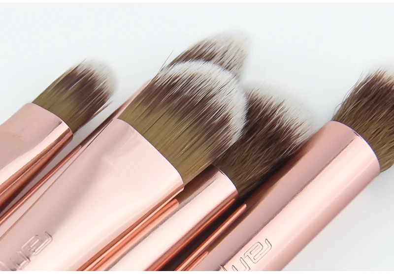 makeup brushes  (4)