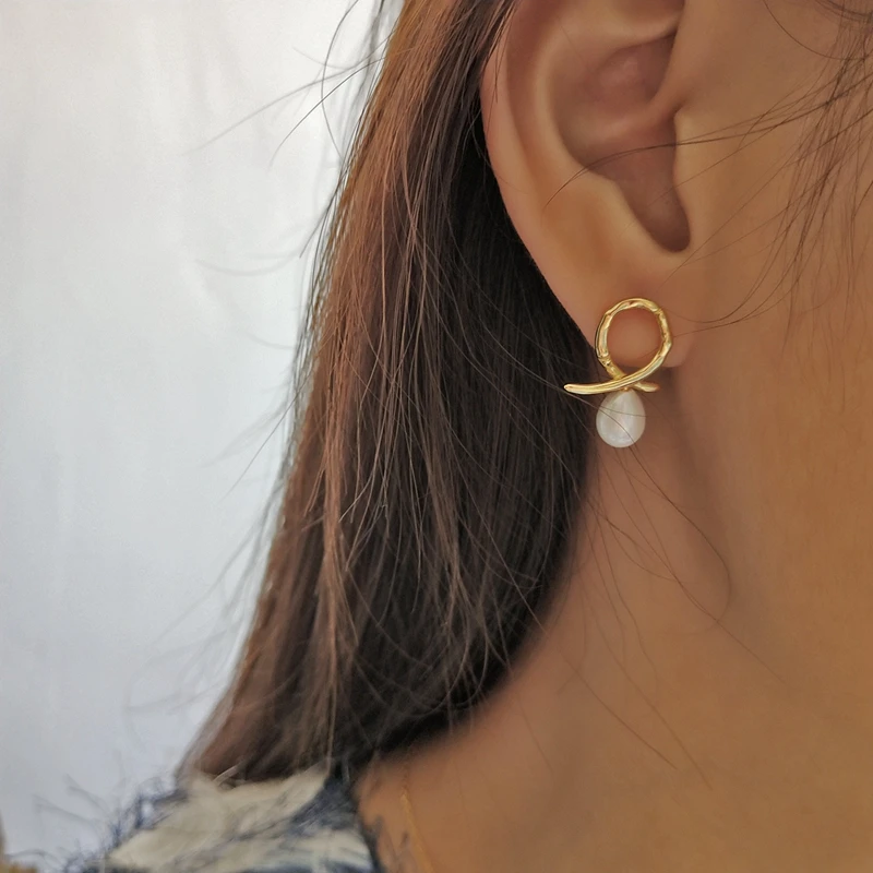 

LouLeur 925 sterling silver Olivet irregular stud earrings gold simple wild creative elegant earrings for women fine jewelry