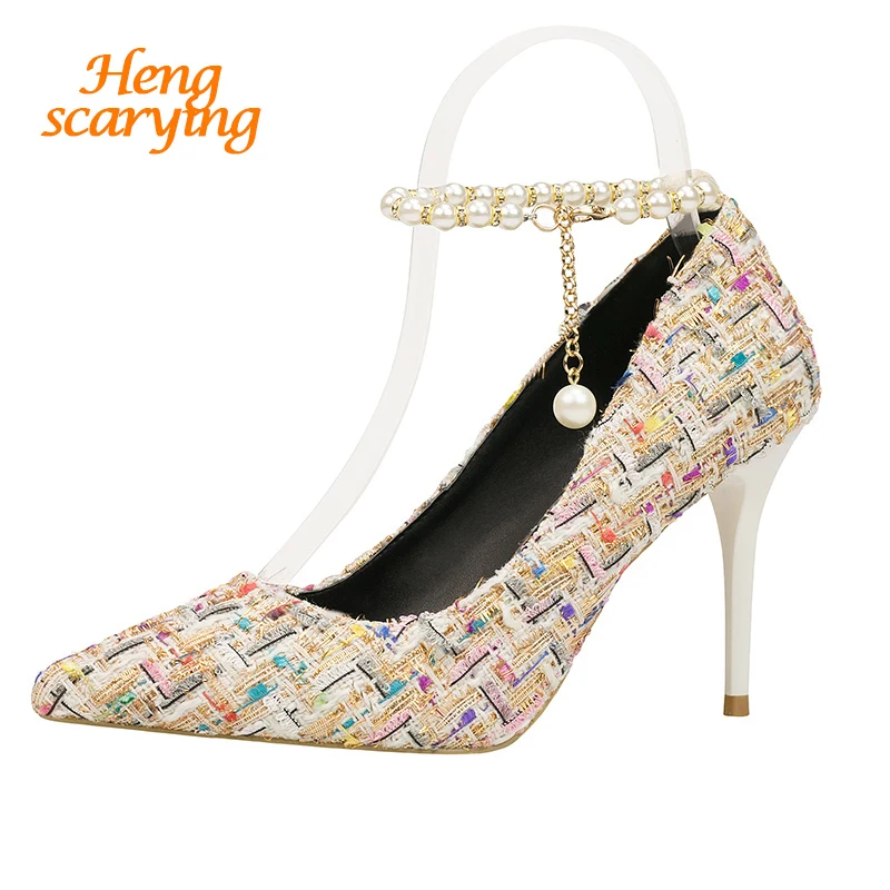

2018 Women Fashion Fetish 9cm Thin High Heels Pearl Metal Chain Pumps Female Scarpins Heels Talon Hauts Footwear Valentine Shoes