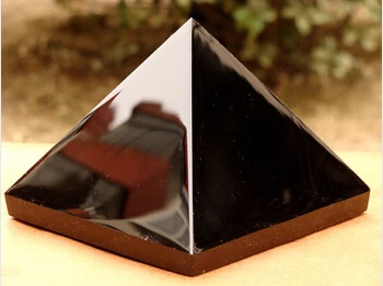 

Stone obsidian pyramid protection 50MMX50MM