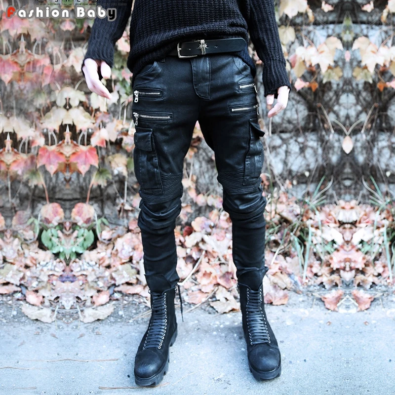 джинсы с булавками. краст панк одежда. скинет джинсы я как нефор. краст панк джинсы. рокерские штаны мужские.