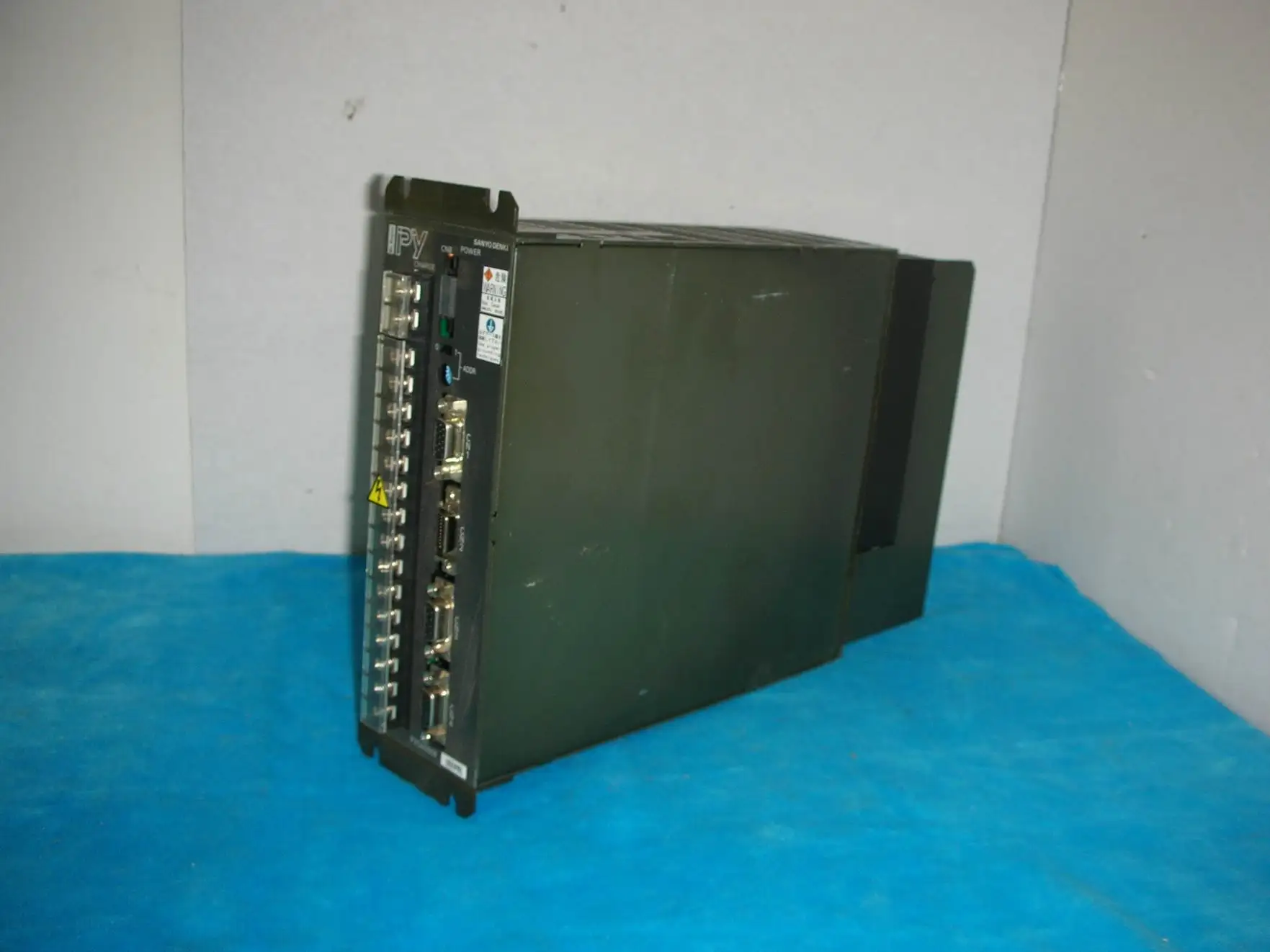 

1PC USED Sanyo PY0A050E0XXYPH1 servo driver
