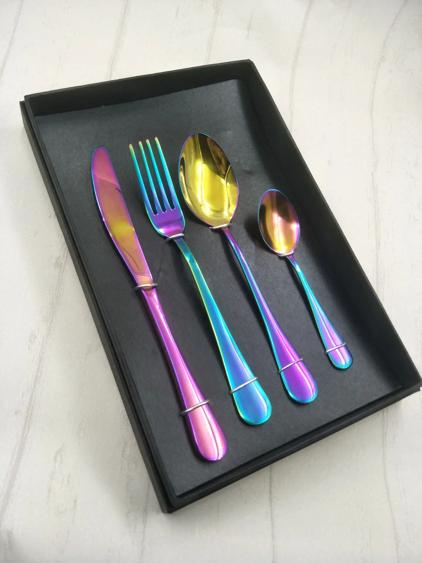 High quality stainless steel cutlery Color knife and fork Suit Knives