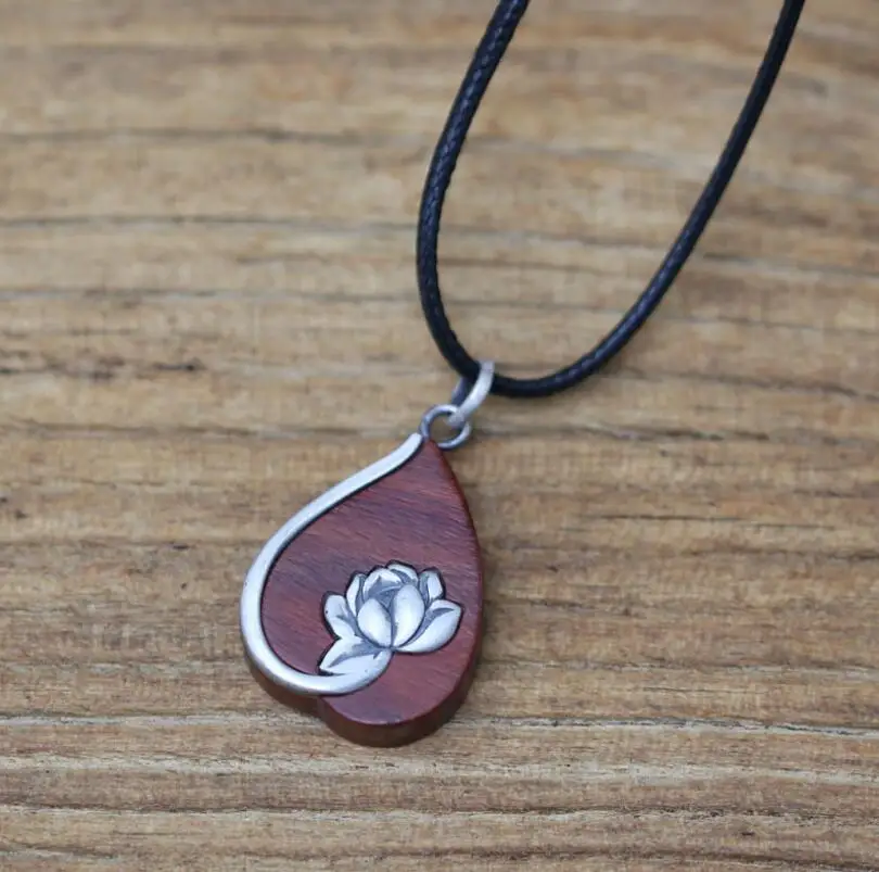 

Pure 990 Silver Red Sandalwood Inlaid Silver Ethnic Men and Women Pendant Necklace (3AHP1) (SYF)