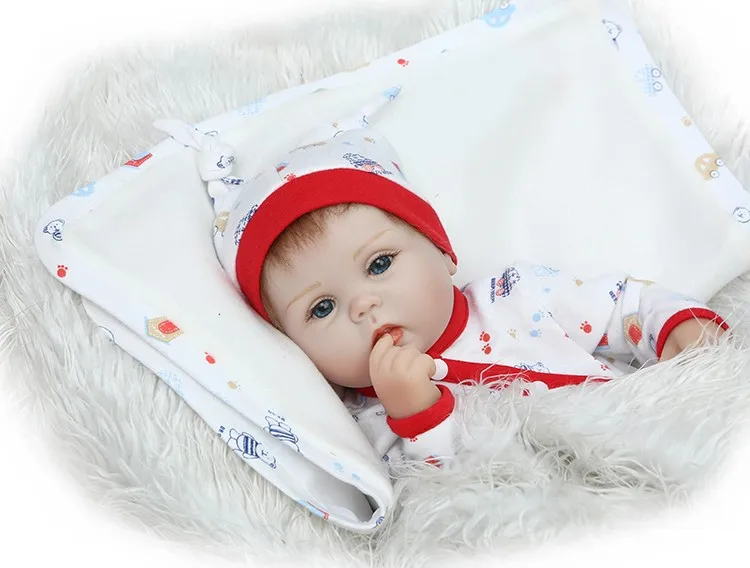

Realistic silicone reborn dolls 40cm newborn baby doll soft cloth body BJD dolls child bebe gift reborn bonecas
