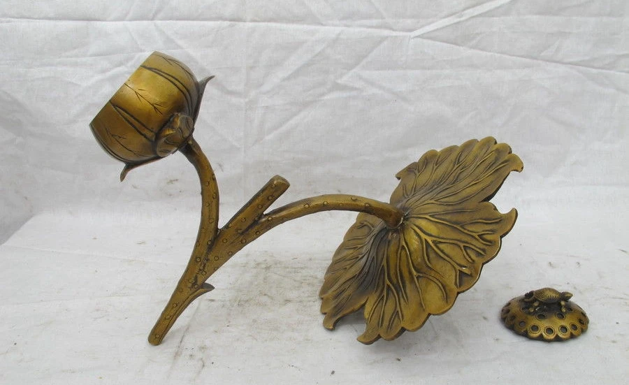 

China Bronze Copper Lotus leaf twig tortoise Buddhism Incense Burner Censer a 0518 a 0518