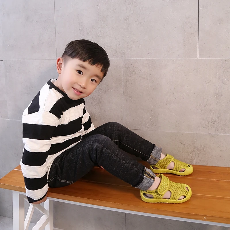 Summer Kids Shoes High-Quality Baby Hollowing Out Sandals Girls Toddler Soft Bottom Non-slip Mesh Beach Shoes For Boys Summer Kids Shoes High-Quality Baby Hollowing Out Sandals Girls Toddler Soft Bottom Non-slip Mesh Beach Shoes For Boys