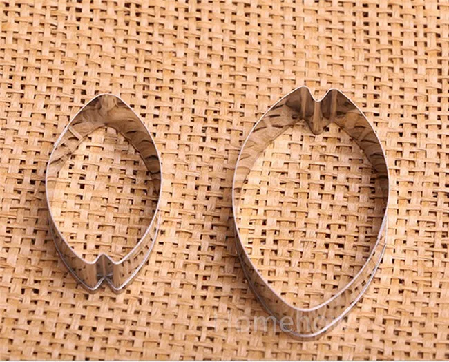 Tulip petal cake cutter 3 3