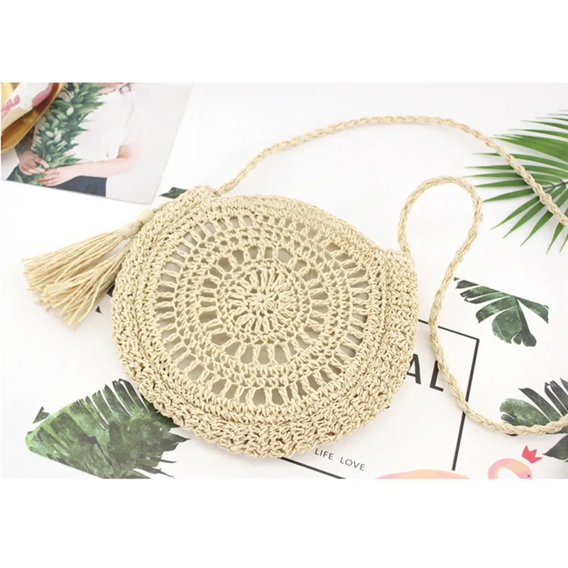 Women Straw Shoulder Bag Beach Style Round Handbag Vintage Tassel Messenger Purse