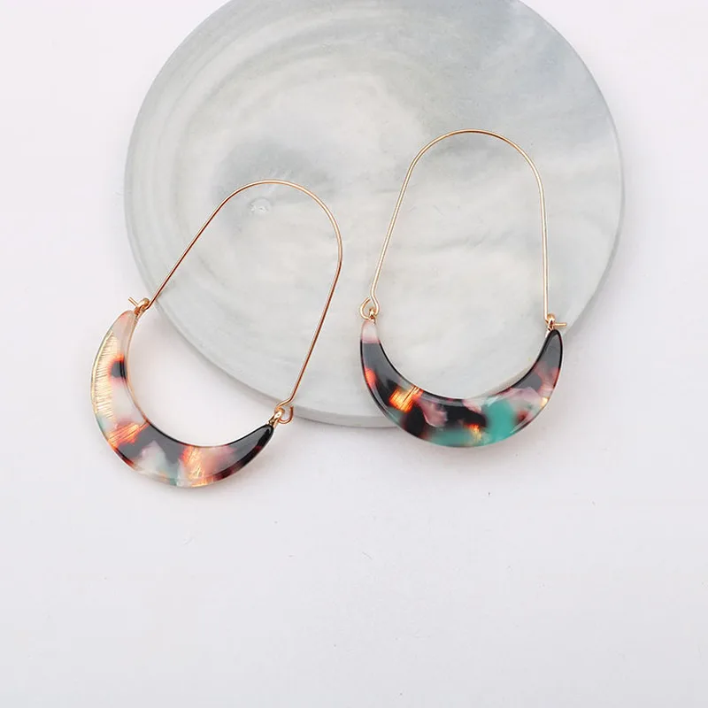 

Acrylic Moon Hoop Earrings for Women Hot Sales Modern Jewelry Vintage Fashion Woman Earrings Female 2019