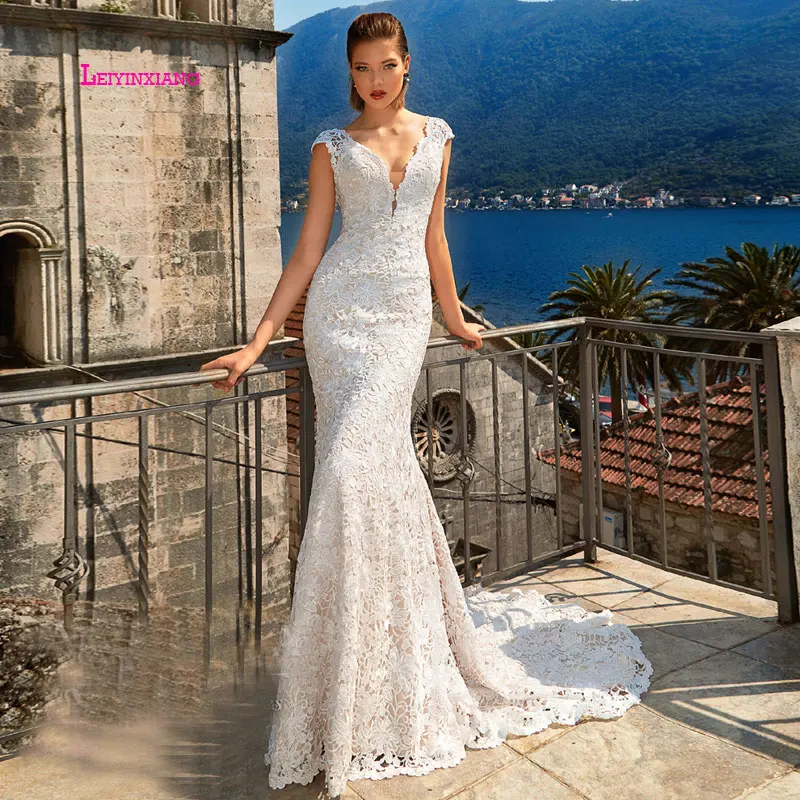 

LEIYINXIANG Luxury 2019 New Arrival Wedding Dresses Vestidos De Noiva Sexy Mermaid Sleeveless Backless Floor-length Button Cheap