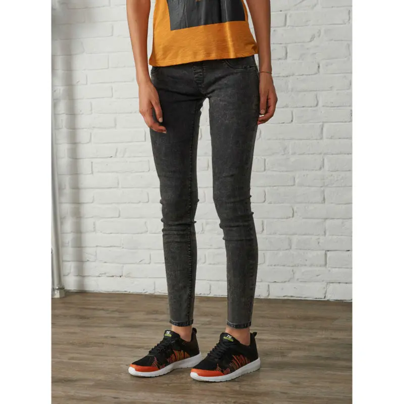 light black jeans womens