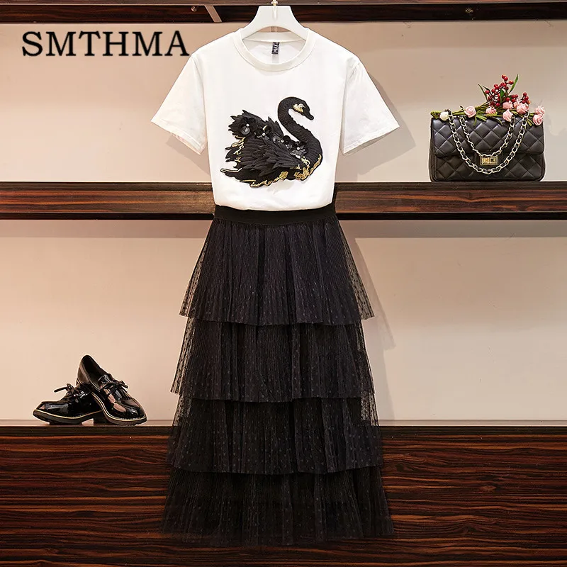 

2019 Holiday Wind Skirts Suit Women Summer plus size women Embroidered swan t-shirt+ High Waist cupcake Skirt Two-piece Sets