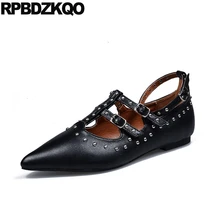 Марка заклепка дам черный металл плоские итальянский Runway шпилька Дизайнерская обувь женская роскошь Ремень для лодыжки Остроконечные красный последние отправка капель красивая Мода весенняя осень Ремни