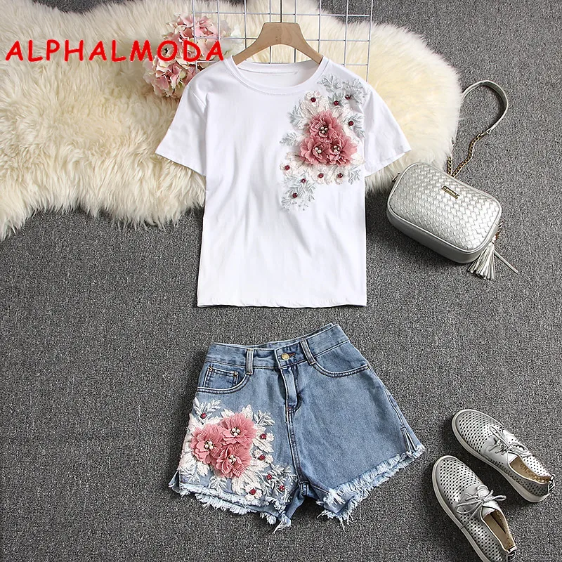 

ALPHALMODA 2019 Vogue Fashion 3D Flower Tshirts + Shorts 2pcs Sets Beautiful Embedded Floral Tshirt Summer Shorts Suits