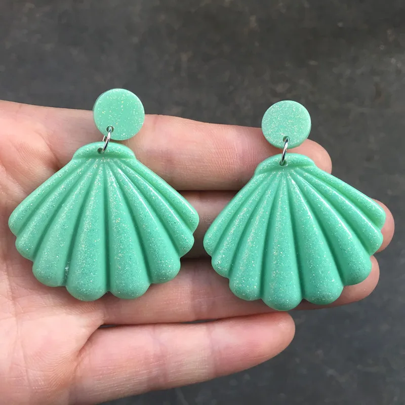 

IGU Exclusive Glitter Acrylic Resin Earrings 2019 Women Red Green Pink Shell Shape Earrings Summer Beach Drop Earrings