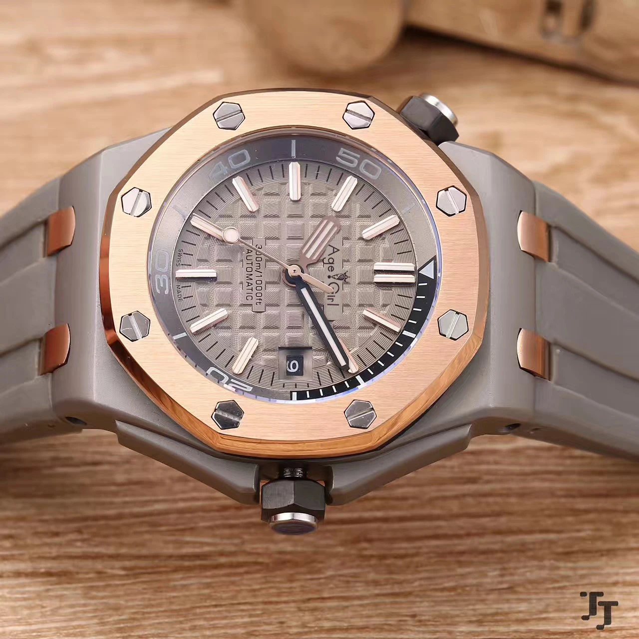 

Luxury Brand New Men Stainless Steel Automatic Mechanical Watch Diver Sapphire Sport Watches Rubber Grey Limited Sport AAA+