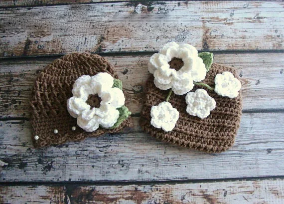 Вязаное для маленьких девочек шляпа кофейного цвета, белый цветок с соответствующими крышка пеленки для наряд для фото новорожденных NB-3M хлопок