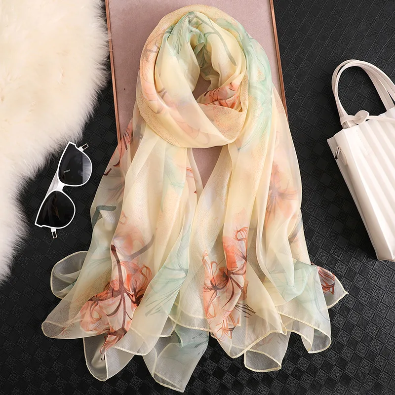 

2019 new summer silk scarf women floral printed sahwls and wrrps lady travel pashmina foulard bandana hijab femme winter scarf