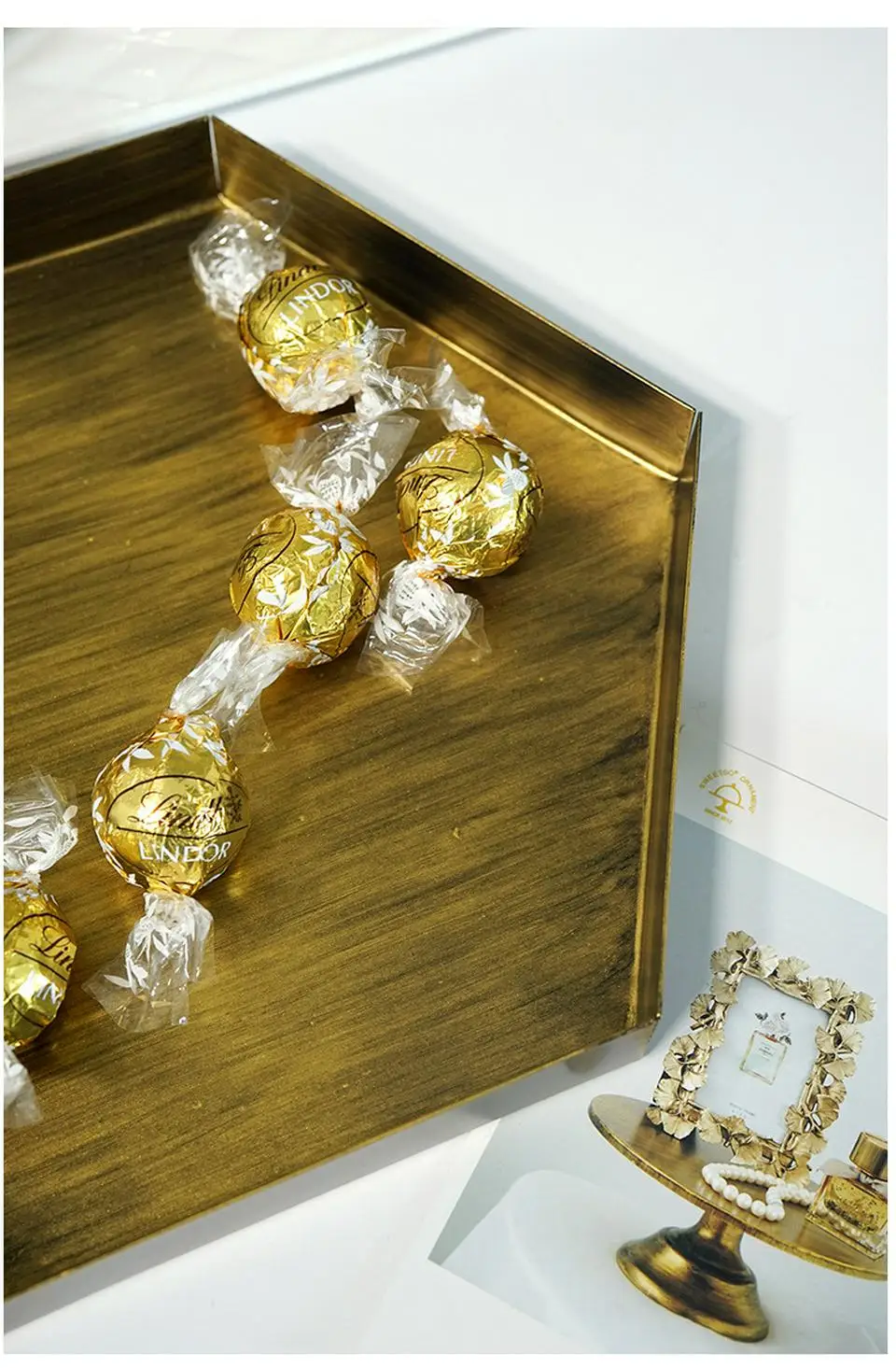 Скандинавские геометрические золотые лотки из металла, железная тарелка для фруктов, настольный органайзер для макияжа, ювелирное блюдо, винтажные вечерние поднос для украшения дома
