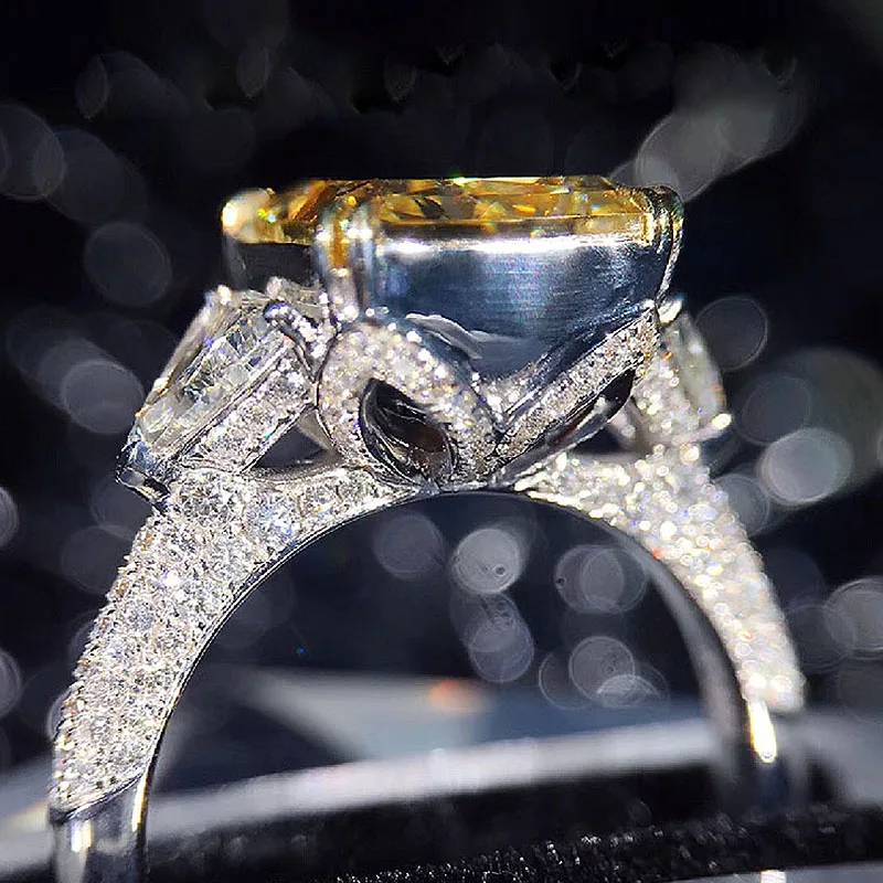 

Luxury Engagement Ring 18K White Gold Center Yellow 1ct Princess Cut Moissanite Ring Side Triangle Jewelry For Women