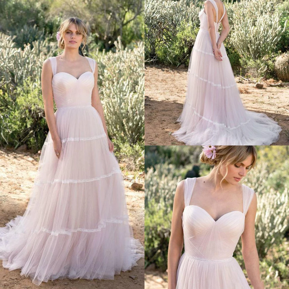 

2018 A Line Boho Wedding Gowns Sweetheart Spaghetti Strap Bridal Gowns Sweep Train Wave Tulle Backless Country Vestido de noiva