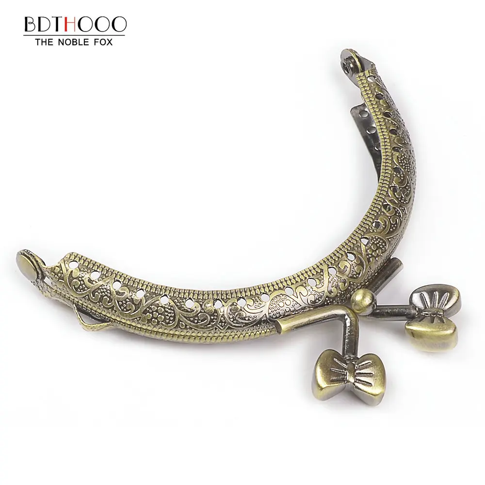 

8.5cm Metal Purse Frame Handle for Clutch Bag Handbag Accessories Making Kiss Clasp Lock Antique Bronze Tone Bags Hardware