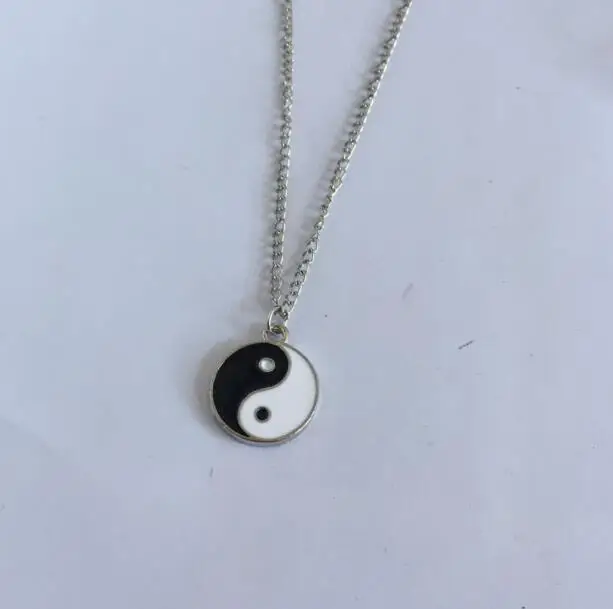 

n119 2018 fashion jewelry necklace alloy men's Chinese style yin yang tai chi pendant black and white men's accessories