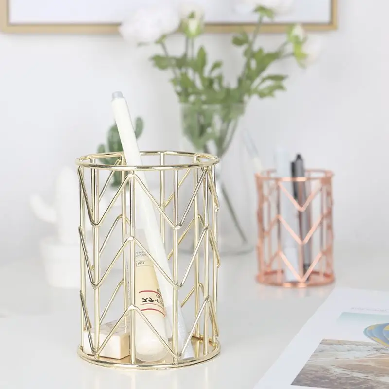 

Nordic Metal Lron Art Pen Holder Makeup Organizer Makeup Brush Craft Storage Box Round Hollow Office Desktop finishing
