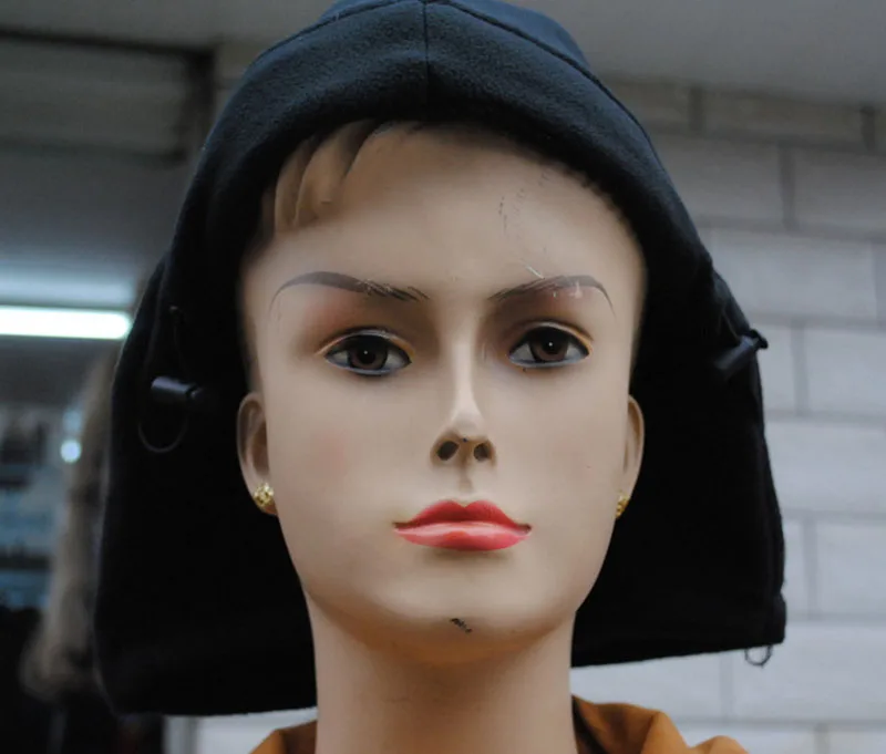 2512014597_1072103066