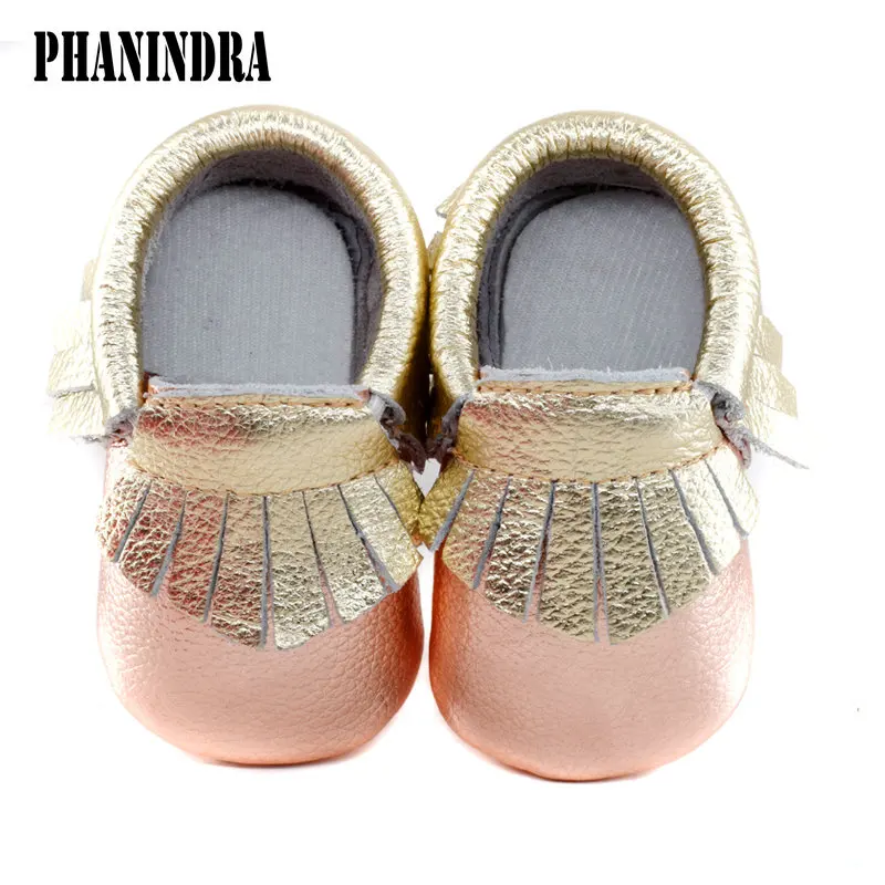 Kopen Mix kleur fringe shine lederen Baby Schoenen Kwastje Baby meisjes Eerste Wandelaars Mode jongens Schoenen baby mocassins combineren