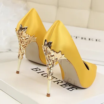 Metal Carved Thin Heel High Heels Pumps Women Shoes 2018 Sexy Pointed Toe Ladies Shoes Fashion Candy Colors Wedding Shoes Woman 2019 fashion design women high heels ivory pearl wedding party shoes 3 inches heel bride shoes pointed toe ceremony event pumps