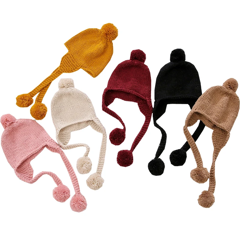 Зимний вязаный свитер для малышей и детей постарше шапка меховые шапки с помпонами для малышей; вязаная крючком для девочек, для мальчиков Кепки хлопок защиты ушей шапочка с помпоном теплая шапка