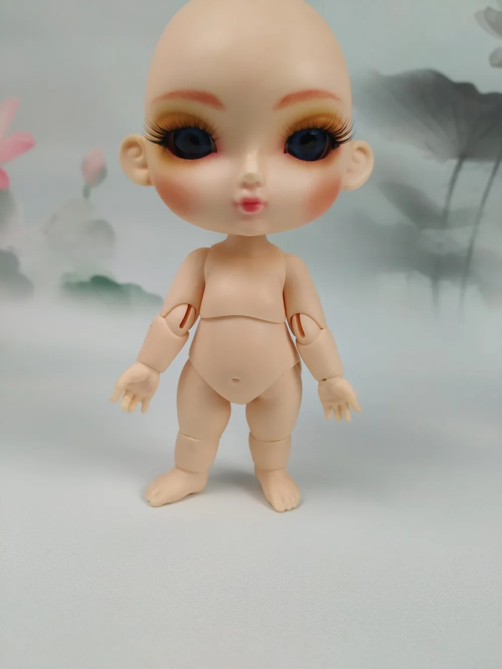

1/8 doll BJD cute Ye Luoli big head joint doll for baby girl birthday gift with free eyes free shipping