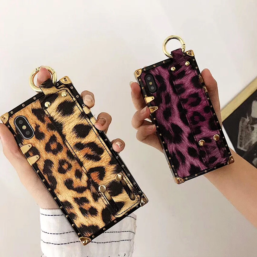 Fashion leopard-print metal wrist strap case for iphone  X XR XS MAX 7 8 6 6S plus square four-corner protection phone cover capa (1)