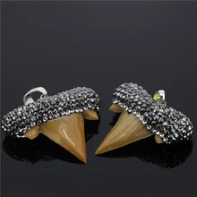1pc Unique Natural Shark Tooth Paved Rhinestone Pendant Elegant Shark Tooth Pendant for DIY Necklace Making