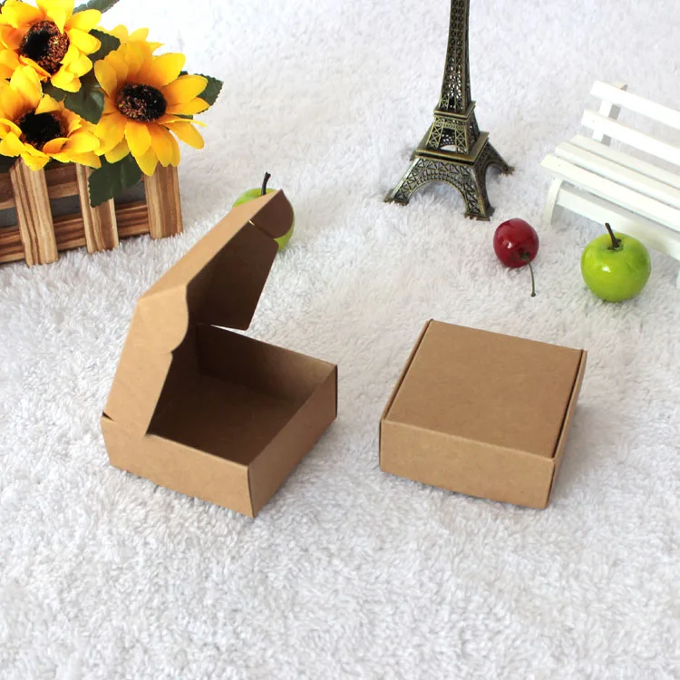 100 sztuk/partia Kraft Paper Event prezent pakiet pudełka 5*5*2.8cm Snack Favor Cupcake piekarnia Cookie samoloty kartonowe pudełka