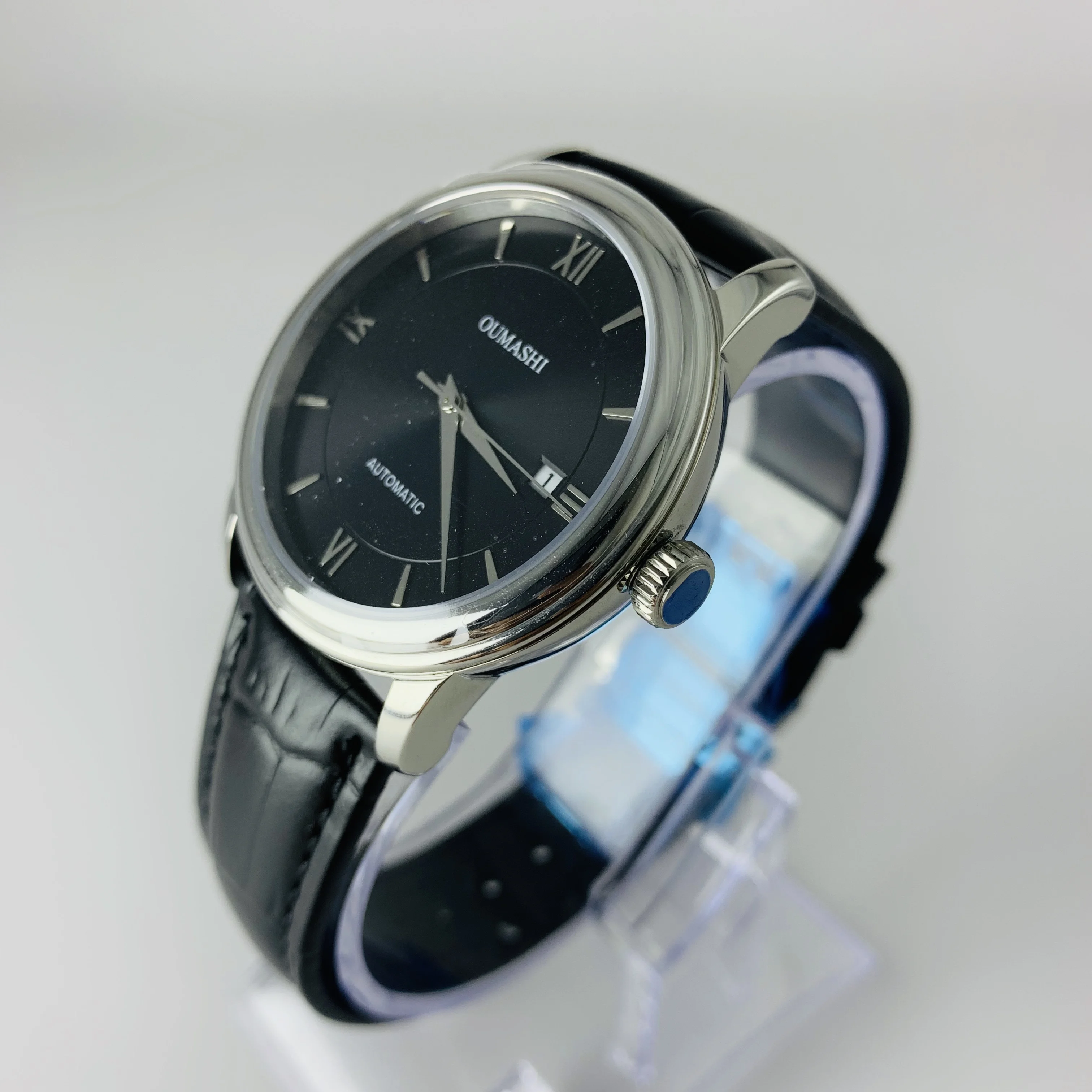 OUMASHI 40 مللي متر الميكانيكية ووتش الرجال التلقائي الفاخرة ميوتا 8215 الرياضة تصميم ساعة جلدية الميكانيكية ساعات المعصم ووتش الرجال