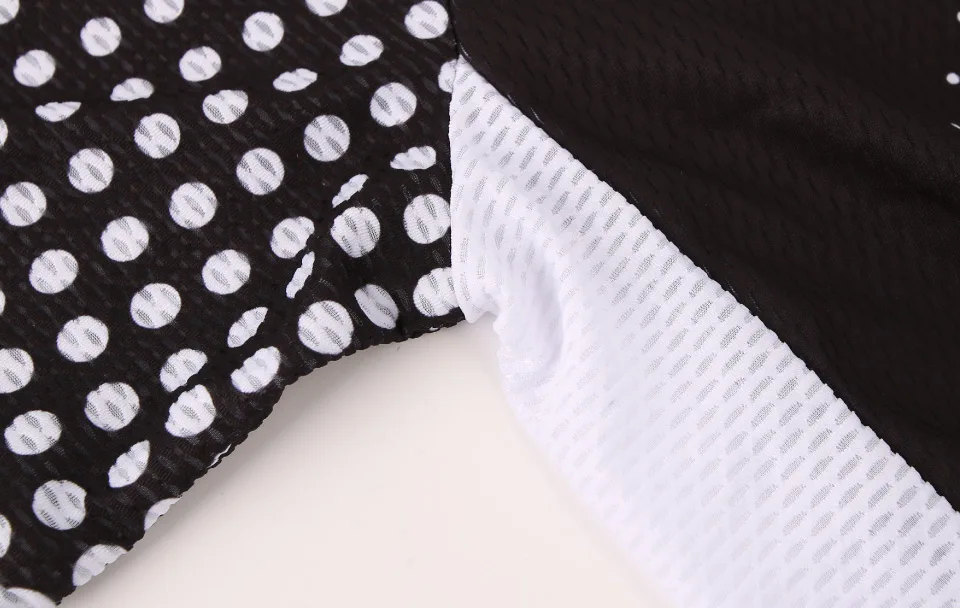 SLEEVE-Jacquard-weave-fabric-on-sleeves