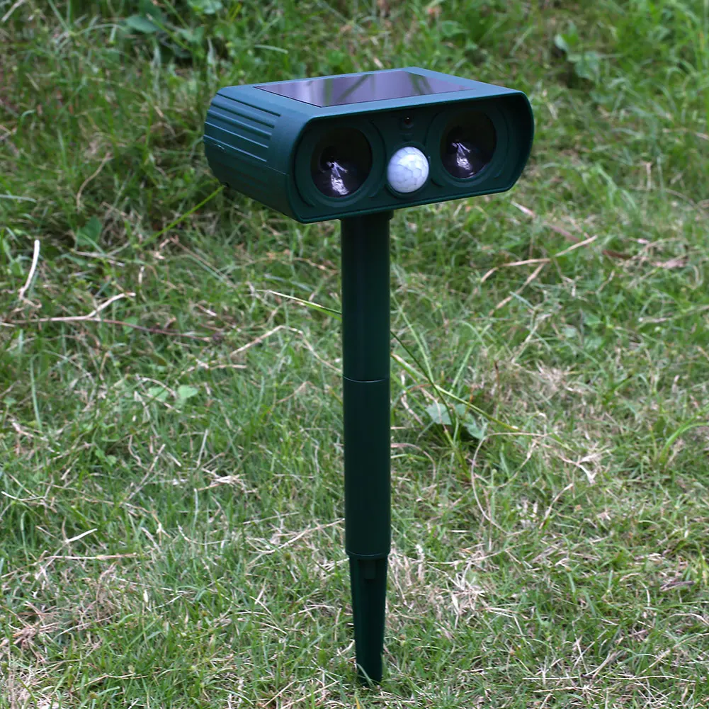 

1Pc Ultrasonic Pest Repellers Solar Energy Dog Cat Bird Boar Mouse Mosquito Rechargeable Animal Repeller Fly Trap Repeller