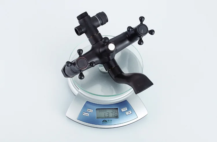3167564138_1794871388