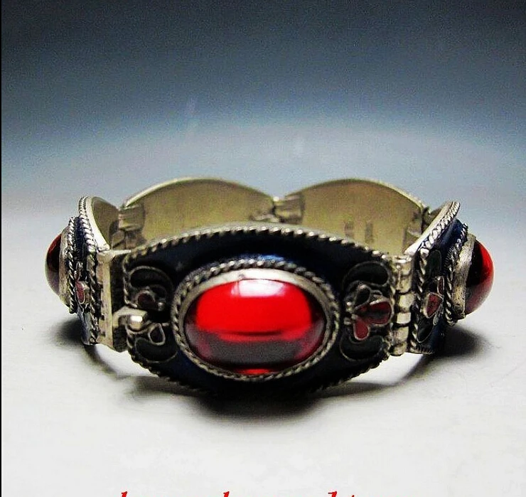 

FREE shipping>CHINESE NATURAL JADE BRACELET WITH BEAUTIFUL JADE BEADS, NICE BANGLE