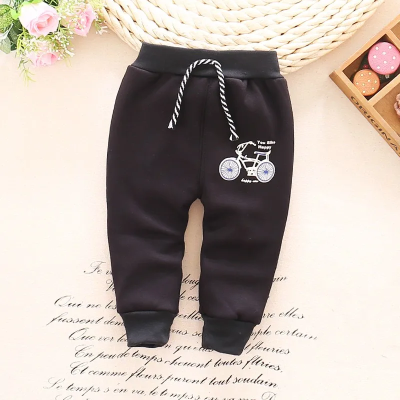 3429753083_975550964