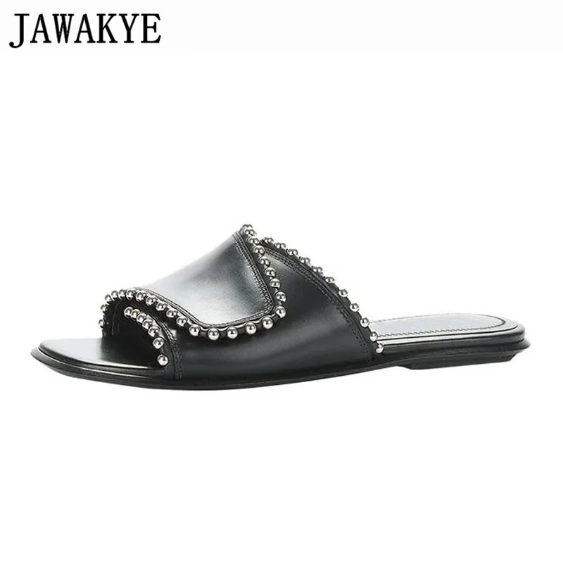 

Summer genuine leather flat Heels flip flops rivets studded string beaded sandals 2018 Casual Beach Slippers Zapatos Mujer