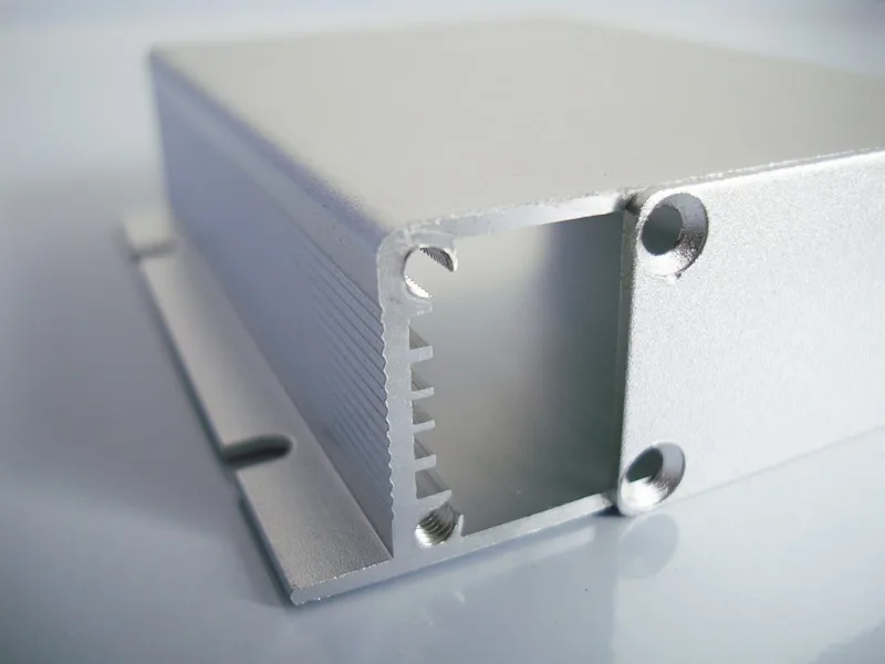 Инструментальный аккумулятор MP3 корпус алюминиевый корпус с панельным креплением DIY 78*24*85 мм