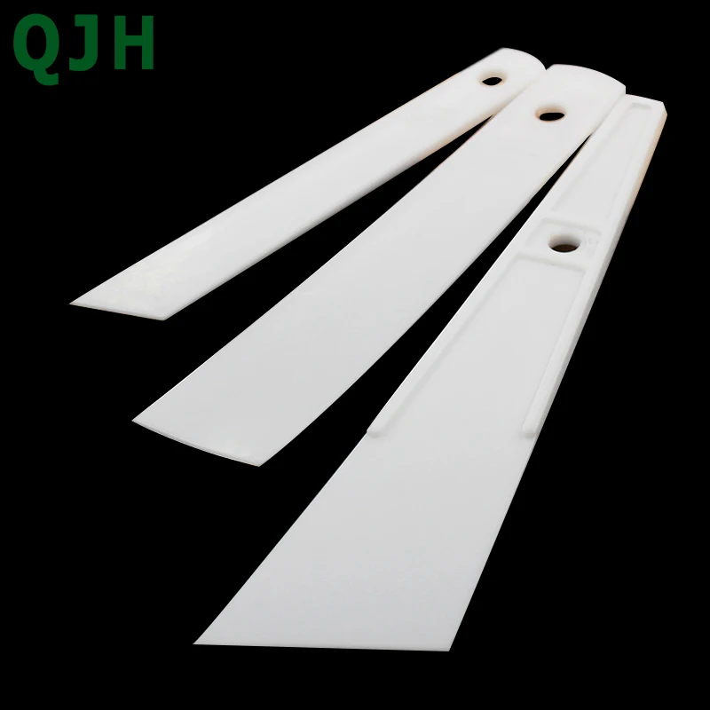 

New plastic glue scraper used in leather glue water glue DIY leather non-stick hand glue tool